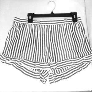 Gray stripped shorts